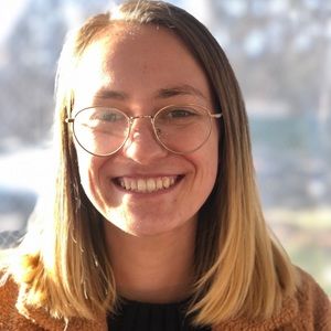 Meet your Posher, Danielle